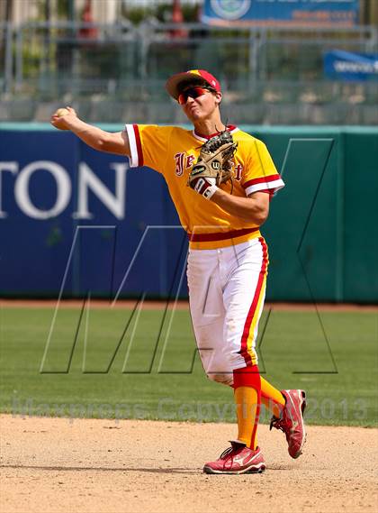 Thumbnail 2 in Lincoln vs. Jesuit (Banner Island Classic) photogallery.
