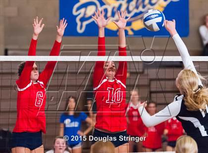 Thumbnail 1 in Los Gatos vs. Campolindo (Presentation Panther Challenge) photogallery.