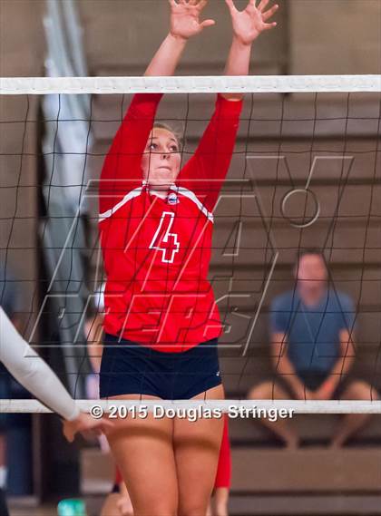 Thumbnail 1 in Los Gatos vs. Campolindo (Presentation Panther Challenge) photogallery.