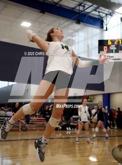 Thumbnail 3 in Mountain View vs. Tanque Verde (Lancer Invitational) photogallery.