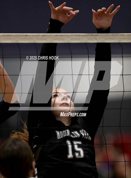 Thumbnail 2 in Mountain View vs. Tanque Verde (Lancer Invitational) photogallery.