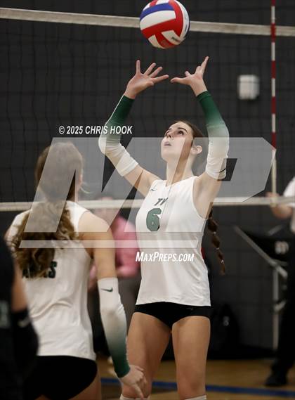 Thumbnail 2 in Mountain View vs. Tanque Verde (Lancer Invitational) photogallery.