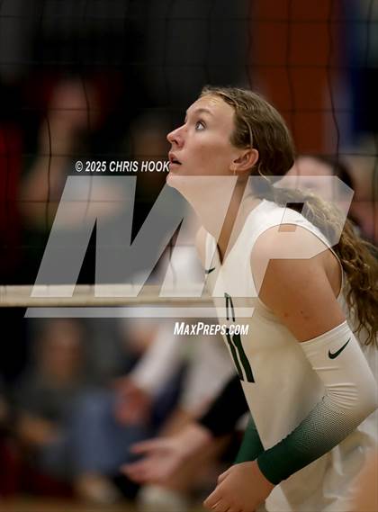 Thumbnail 3 in Mountain View vs. Tanque Verde (Lancer Invitational) photogallery.