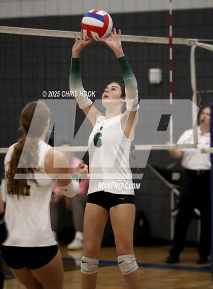 Thumbnail 3 in Mountain View vs. Tanque Verde (Lancer Invitational) photogallery.