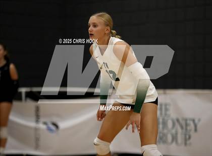 Thumbnail 1 in Mountain View vs. Tanque Verde (Lancer Invitational) photogallery.