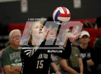 Thumbnail 2 in Mountain View vs. Tanque Verde (Lancer Invitational) photogallery.
