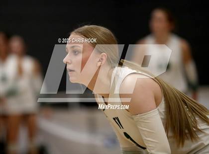 Thumbnail 3 in Mountain View vs. Tanque Verde (Lancer Invitational) photogallery.
