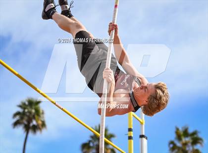 Thumbnail 1 in Devon Allen Invite photogallery.