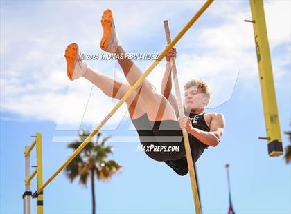 Thumbnail 2 in Devon Allen Invite photogallery.