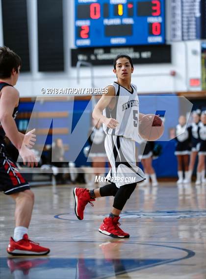 Thumbnail 2 in New Hyde Park Memorial vs Rockville Centre South Side photogallery.