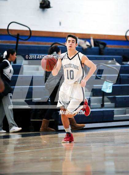 Thumbnail 2 in New Hyde Park Memorial vs Rockville Centre South Side photogallery.