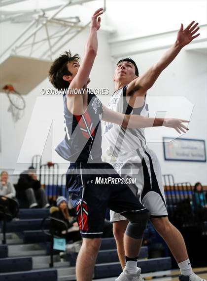 Thumbnail 3 in New Hyde Park Memorial vs Rockville Centre South Side photogallery.