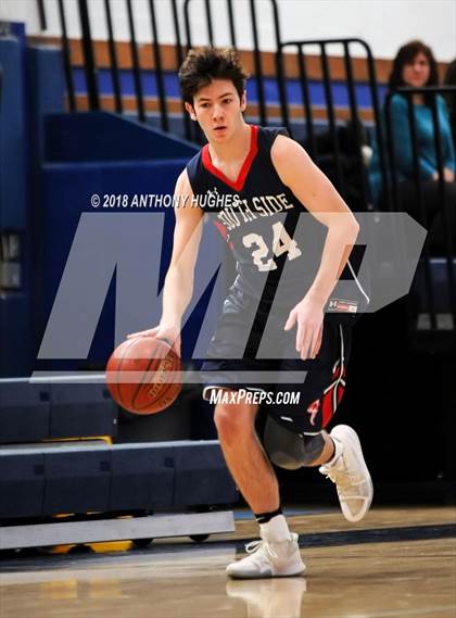 Thumbnail 2 in New Hyde Park Memorial vs Rockville Centre South Side photogallery.