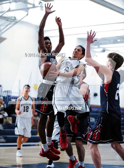 Thumbnail 1 in New Hyde Park Memorial vs Rockville Centre South Side photogallery.