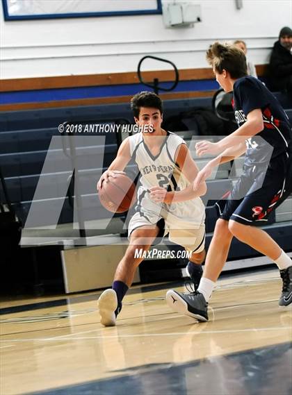 Thumbnail 1 in New Hyde Park Memorial vs Rockville Centre South Side photogallery.
