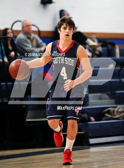 Thumbnail 2 in New Hyde Park Memorial vs Rockville Centre South Side photogallery.