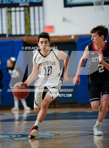 Thumbnail 1 in New Hyde Park Memorial vs Rockville Centre South Side photogallery.