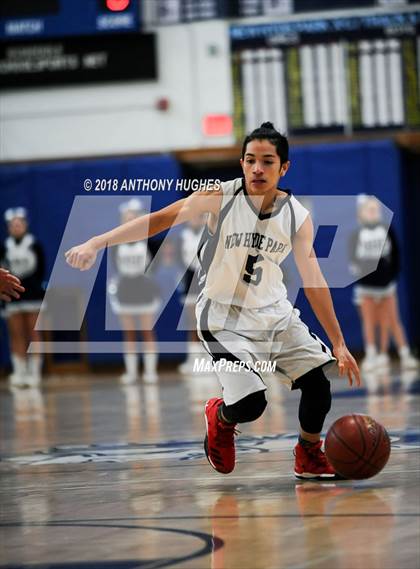 Thumbnail 3 in New Hyde Park Memorial vs Rockville Centre South Side photogallery.