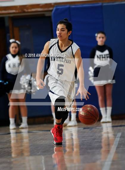 Thumbnail 3 in New Hyde Park Memorial vs Rockville Centre South Side photogallery.