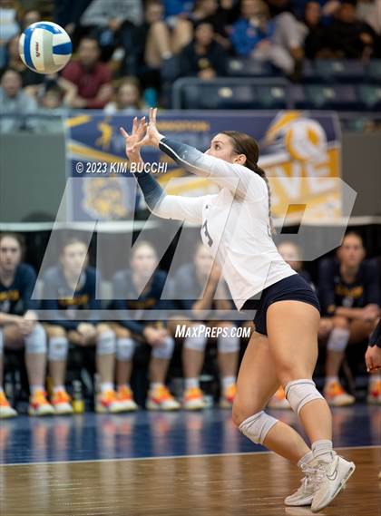 Thumbnail 3 in Clarkston vs. Mercy (MHSAA Division 1 Semifinal) photogallery.