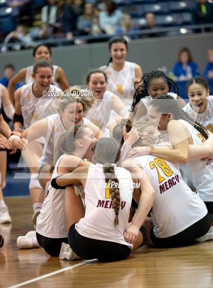 Thumbnail 3 in Clarkston vs. Mercy (MHSAA Division 1 Semifinal) photogallery.
