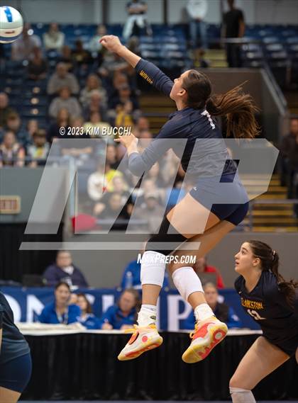Thumbnail 1 in Clarkston vs. Mercy (MHSAA Division 1 Semifinal) photogallery.