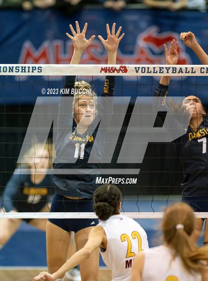 Thumbnail 1 in Clarkston vs. Mercy (MHSAA Division 1 Semifinal) photogallery.