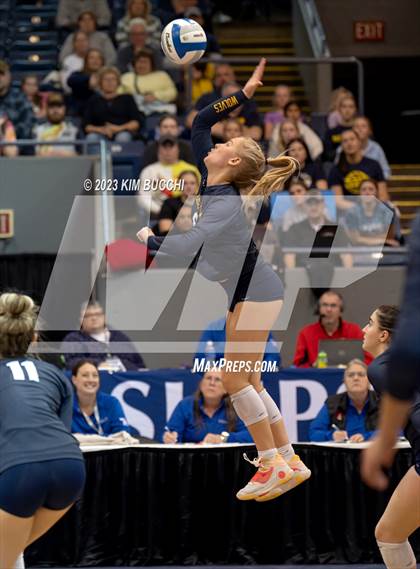 Thumbnail 2 in Clarkston vs. Mercy (MHSAA Division 1 Semifinal) photogallery.