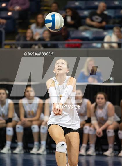 Thumbnail 1 in Clarkston vs. Mercy (MHSAA Division 1 Semifinal) photogallery.
