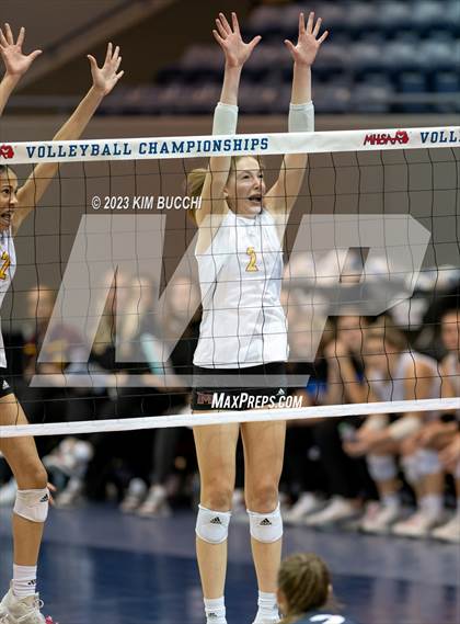 Thumbnail 1 in Clarkston vs. Mercy (MHSAA Division 1 Semifinal) photogallery.