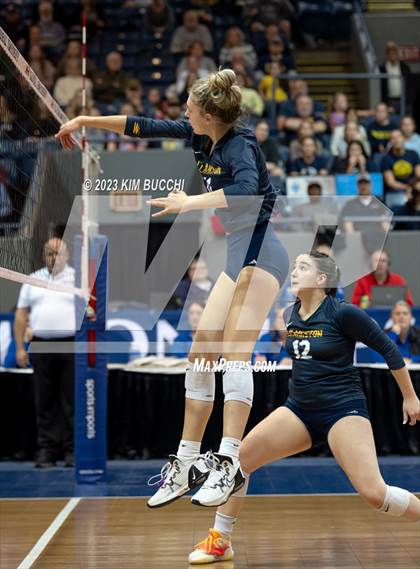 Thumbnail 3 in Clarkston vs. Mercy (MHSAA Division 1 Semifinal) photogallery.