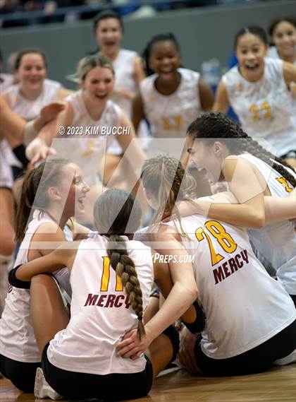 Thumbnail 2 in Clarkston vs. Mercy (MHSAA Division 1 Semifinal) photogallery.