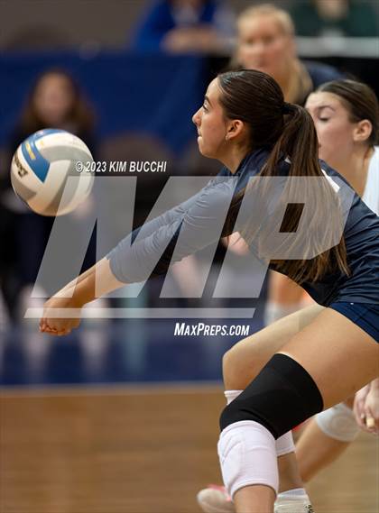 Thumbnail 1 in Clarkston vs. Mercy (MHSAA Division 1 Semifinal) photogallery.