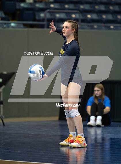 Thumbnail 1 in Clarkston vs. Mercy (MHSAA Division 1 Semifinal) photogallery.