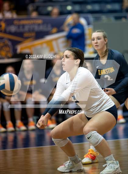 Thumbnail 1 in Clarkston vs. Mercy (MHSAA Division 1 Semifinal) photogallery.