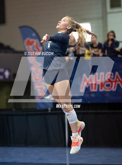 Thumbnail 2 in Clarkston vs. Mercy (MHSAA Division 1 Semifinal) photogallery.