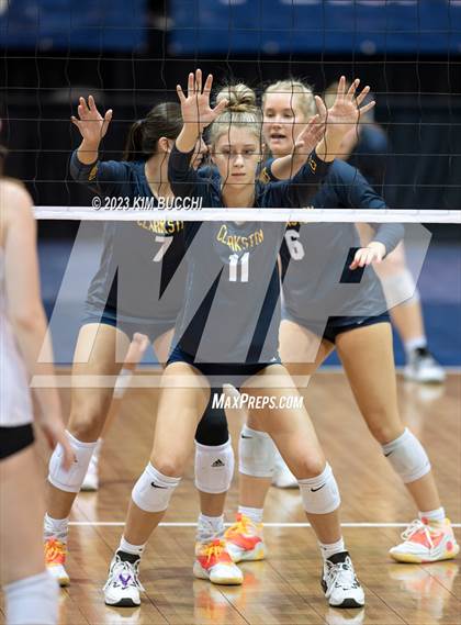 Thumbnail 3 in Clarkston vs. Mercy (MHSAA Division 1 Semifinal) photogallery.