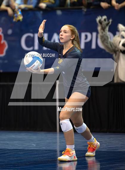 Thumbnail 2 in Clarkston vs. Mercy (MHSAA Division 1 Semifinal) photogallery.
