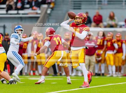 Thumbnail 2 in Sedro-Woolley @ O'Dea (WIAA 3A Quarterfinal) photogallery.