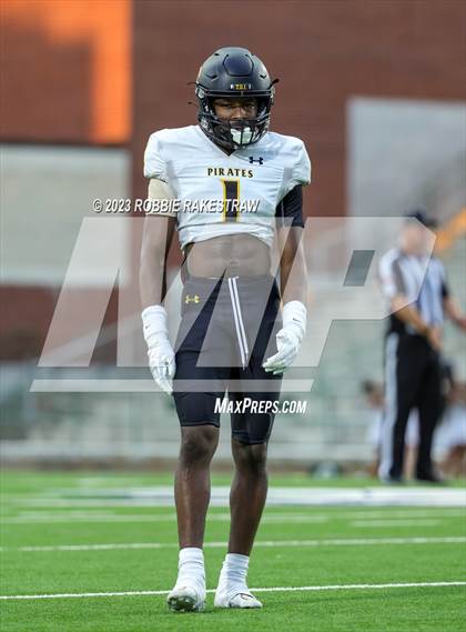 Thumbnail 1 in Crandall @ Poteet photogallery.
