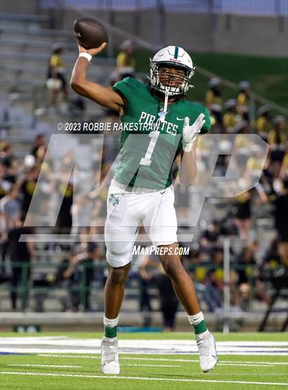 Thumbnail 1 in Crandall @ Poteet photogallery.