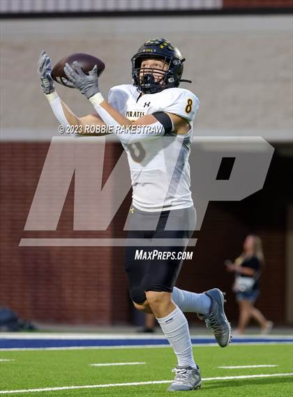 Thumbnail 1 in Crandall @ Poteet photogallery.