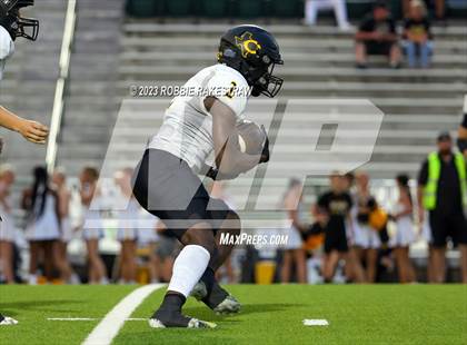 Thumbnail 2 in Crandall @ Poteet photogallery.
