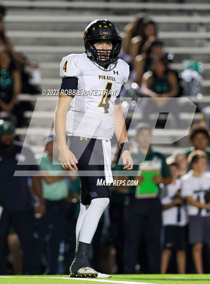 Thumbnail 1 in Crandall @ Poteet photogallery.