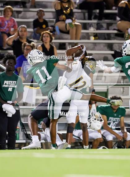 Thumbnail 1 in Crandall @ Poteet photogallery.