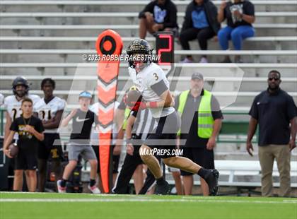 Thumbnail 1 in Crandall @ Poteet photogallery.