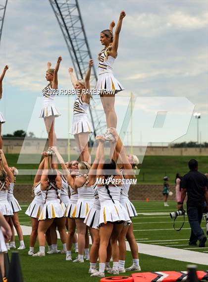 Thumbnail 2 in Crandall @ Poteet photogallery.