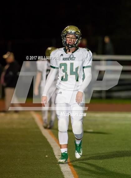 Thumbnail 3 in Roosevelt vs. Cornwall Central  (Section 9 Class A Semifinal) photogallery.