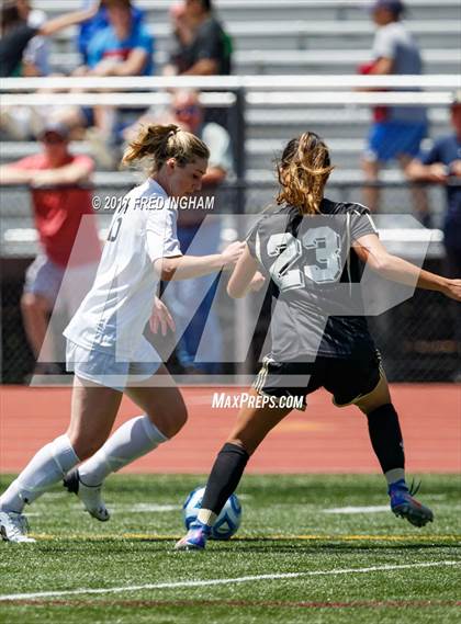 Thumbnail 1 in Madison vs. Kellam (VHSL 6A Semifinal) photogallery.