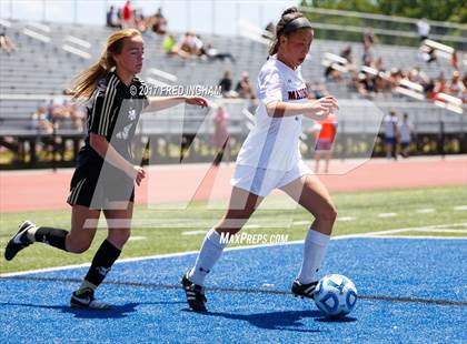 Thumbnail 3 in Madison vs. Kellam (VHSL 6A Semifinal) photogallery.